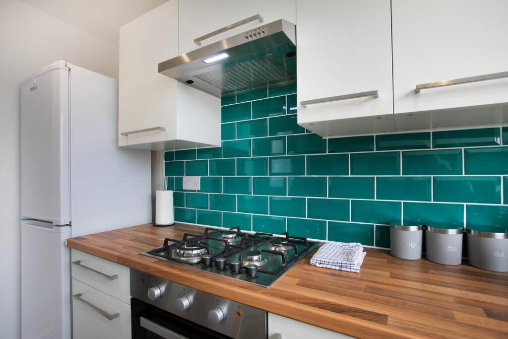 Villa Cudworth House, Barnsley For Contractors & Families, Free Parking, High Speed Wifi Etc Exterior foto
