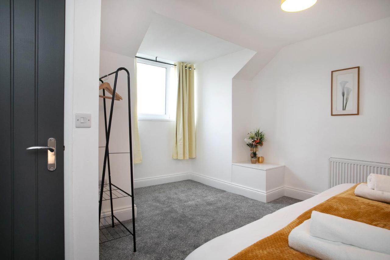 Villa Cudworth House, Barnsley For Contractors & Families, Free Parking, High Speed Wifi Etc Exterior foto